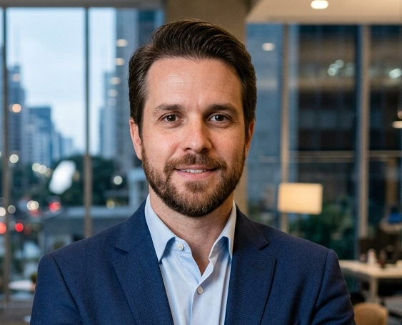 Felipe Moura - 38 anos